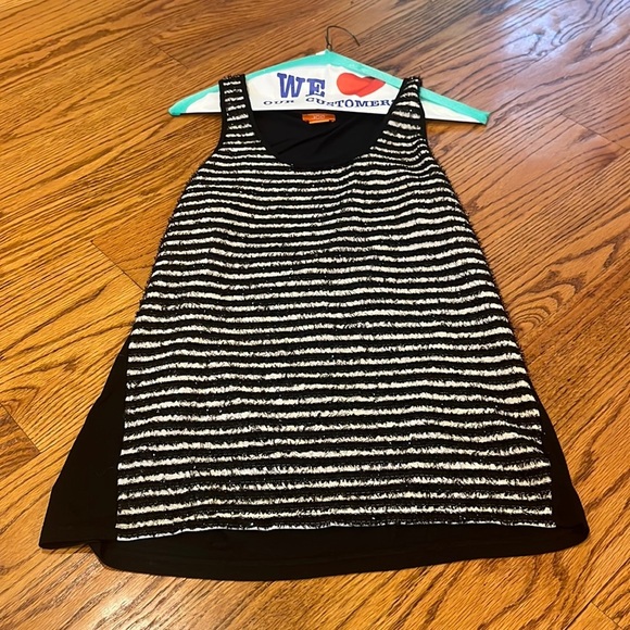 Joe Fresh Woman’s Black and White Striped Sparkle Sleeveless Top Size S - Picture 1 of 4